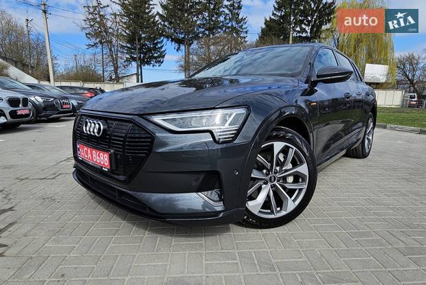 Audi e-tron 2022
