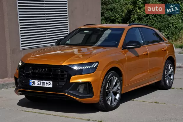 AudiアウディQ3プルスオレンジ1/43未開封新品Q2 Q4 Q5 Q7 Q8 AudiアウディQ3プルスオレンジ1/43未開封新品Q2 Q4 Q5 Q7 Q8 Audi