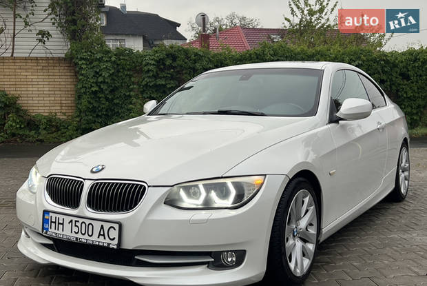 BMW 3 Series 2011