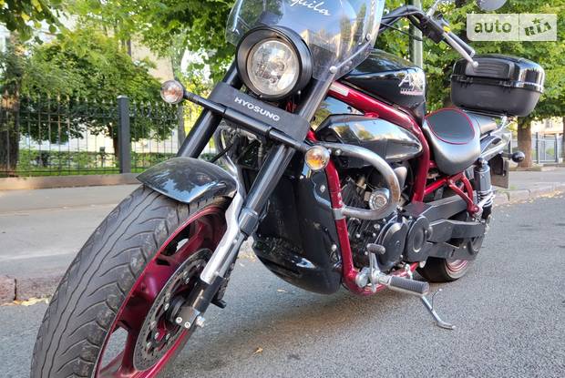 Hyosung aquila sale 650 bobber