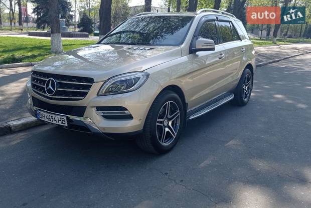 Mercedes-Benz M-Class 2013