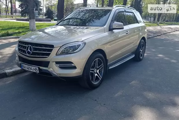 Mercedes-Benz M-Class 2013