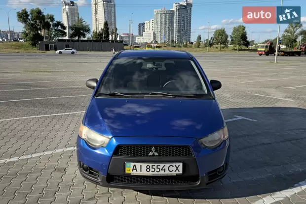Mitsubishi Colt 2009
