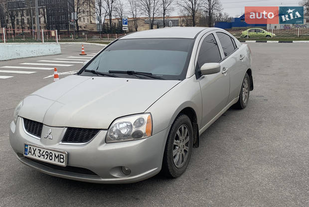 Mitsubishi Galant 2008
