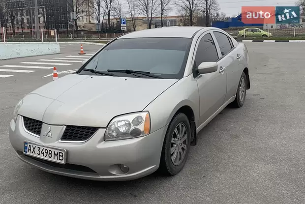 Mitsubishi Galant 2008