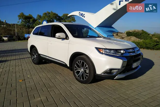 Авто Митсубиши в Украине в две тыщи девятнадцать году