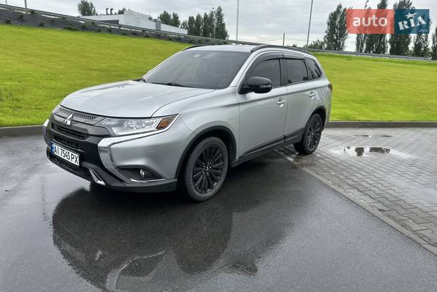 Mitsubishi Outlander 2020