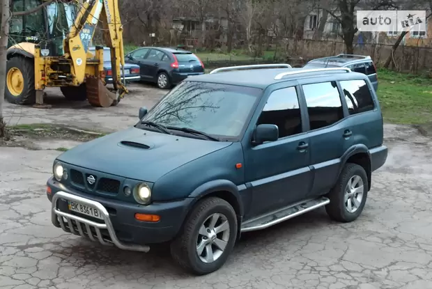 Nissan Terrano II 1998