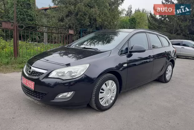 Opel Astra 2012