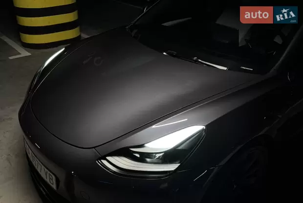 Tesla Model 3 2023