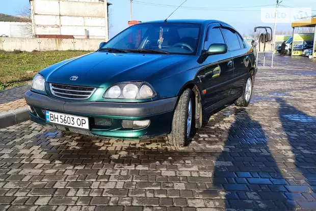 Toyota Avensis 1998