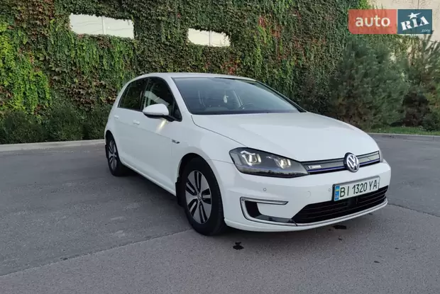 Volkswagen e-Golf 2014