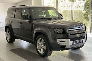 Land Rover Defender 2023