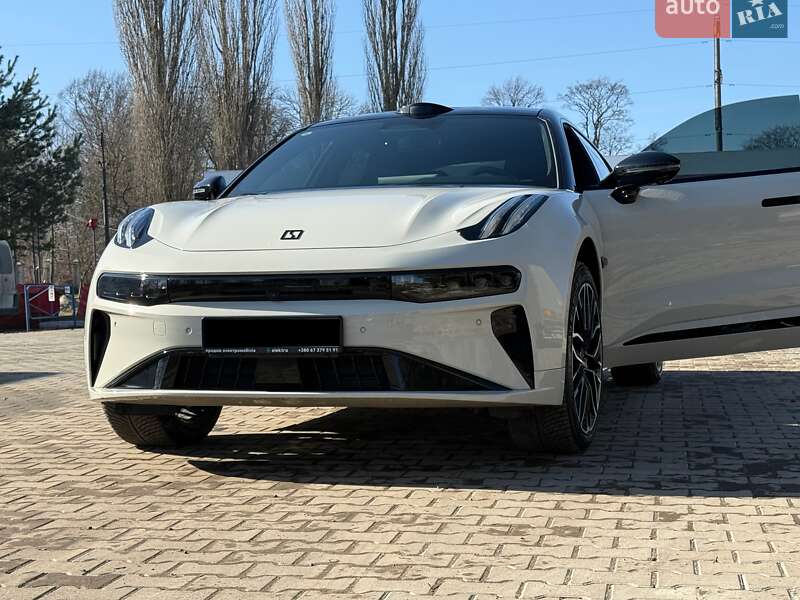 Позашляховик / Кросовер Zeekr 001 2025 в Львові