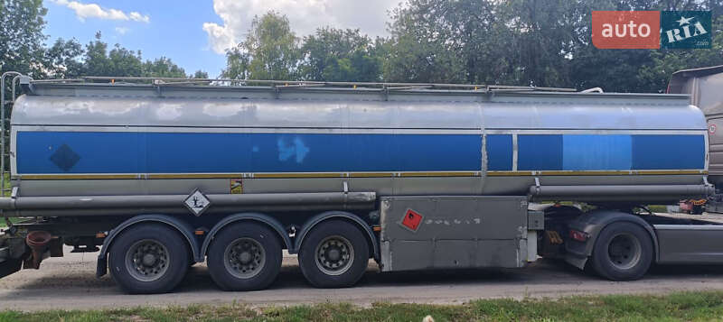 Цистерна полуприцеп Casvi 05/L-CBA-CAT.04 2002 в Хмельницком Цистерна полуприцеп Casvi 05/L-CBA-CAT.04 2002 в Хмельницком