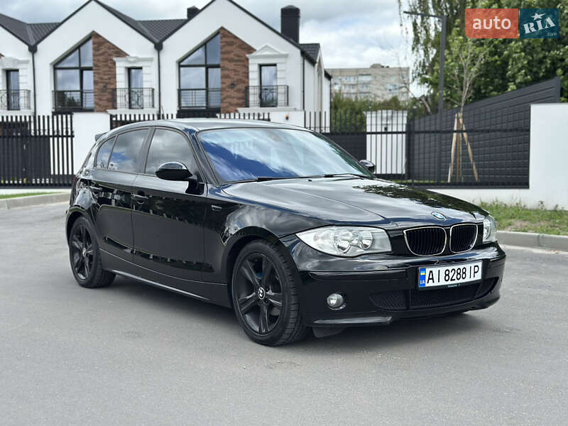 Хэтчбек BMW 1 Series 2005 в Киеве