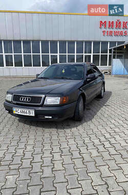 Седан Audi 100 1993 в Луцке