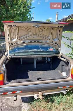 Седан Audi 100 1985 в Кропивницькому