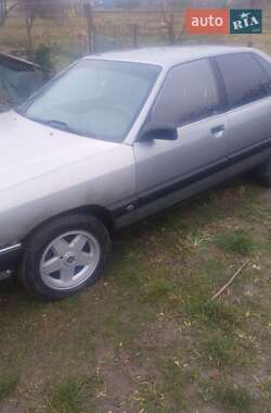 Седан Audi 100 1988 в Дубно Седан Audi 100 1988 в Дубно