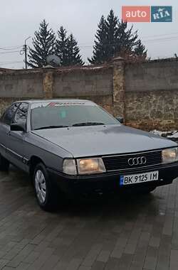 Седан Audi 100 1986 в Здолбунове Седан Audi 100 1986 в Здолбунове