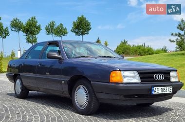 Седан Audi 100 1988 в Дніпрі