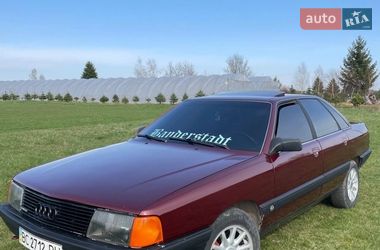 Седан Audi 100 1988 в Івано-Франківську