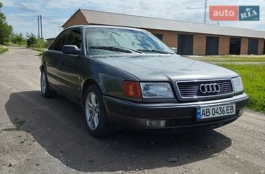 Седан Audi 100 1991 в Ильинцах
