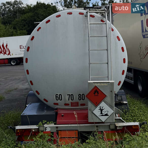 Цистерна полуприцеп Trailor 1020A017 1999 в Шептицькому