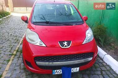 Хетчбек Peugeot 107 2011 в Хусті
