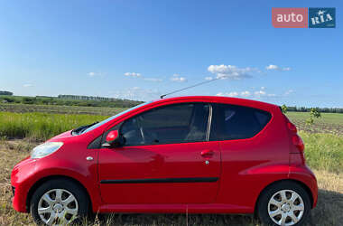 Хэтчбек Peugeot 107 2011 в Харькове
