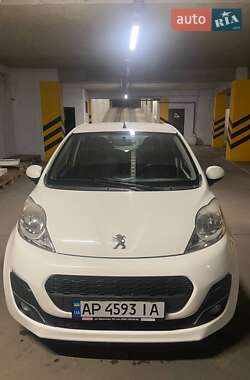 Хетчбек Peugeot 107 2013 в Києві