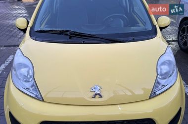 Хетчбек Peugeot 107 2012 в Києві