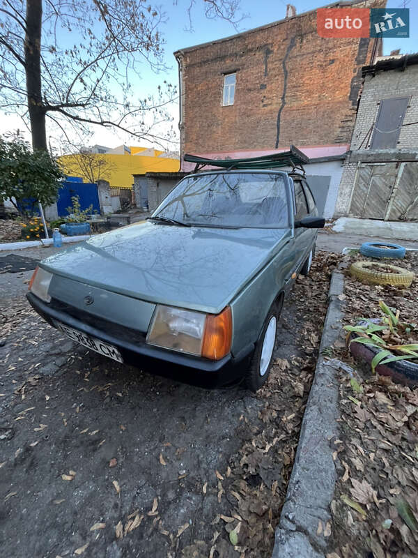 Хэтчбек ЗАЗ 1102 Таврия-Нова 2005 в Днепре Хэтчбек ЗАЗ 1102 Таврия-Нова 2005 в Днепре