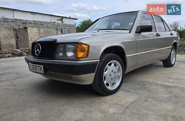 Седан Mercedes-Benz 190 1992 в Жовтих Водах