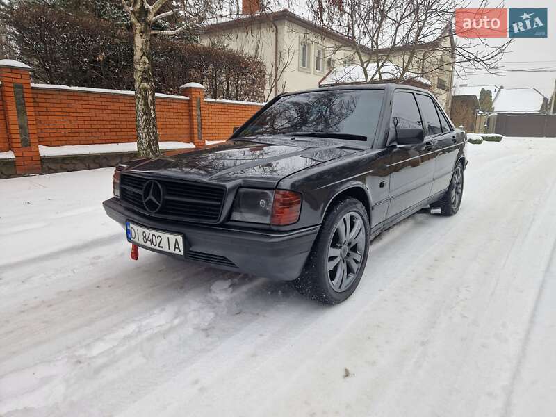 Седан Mercedes-Benz 190 1988 в Киеве