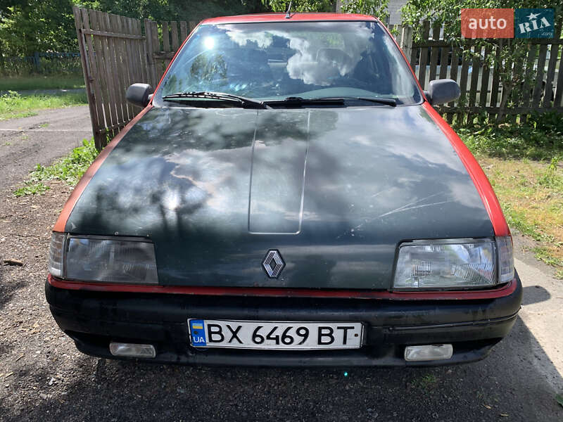 Хэтчбек Renault 19 1989 в Барановке