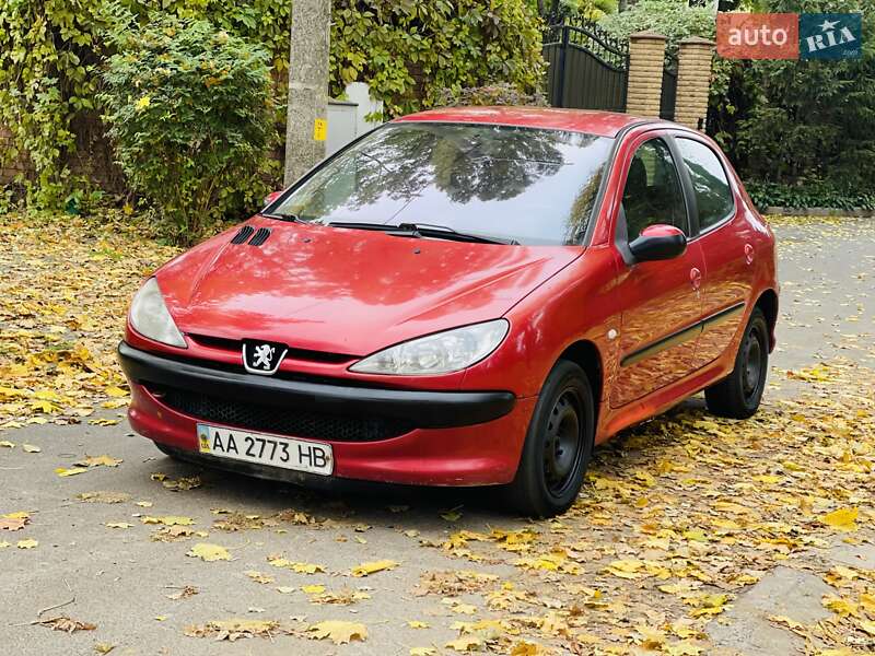 Хэтчбек Peugeot 206 2003 в Киеве Хэтчбек Peugeot 206 2003 в Киеве