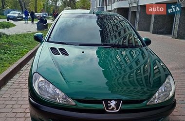 Хетчбек Peugeot 206 2004 в Івано-Франківську