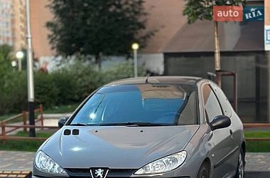 Хетчбек Peugeot 206 2005 в Софіївській Борщагівці