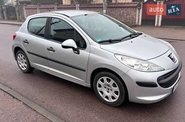 Хетчбек Peugeot 207 2008 в Житомирі