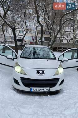 Хетчбек Peugeot 207 2010 в Дніпрі