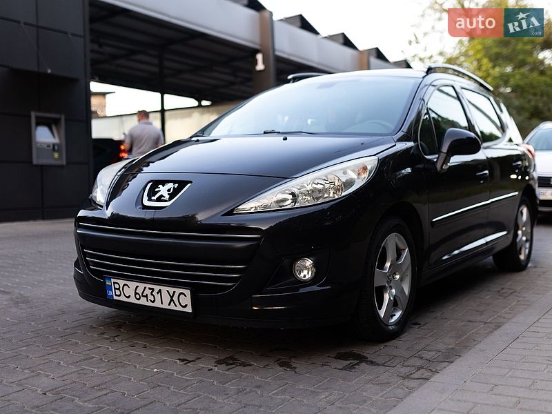 Универсал Peugeot 207 2010 в Львове