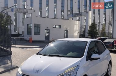 Хэтчбек Peugeot 208 2013 в Киеве Хэтчбек Peugeot 208 2013 в Киеве