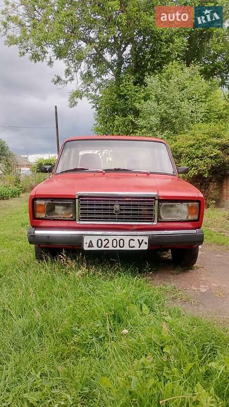 Седан ВАЗ / Lada 2107 1989 в Зіньківі Седан ВАЗ / Lada 2107 1989 в Зіньківі