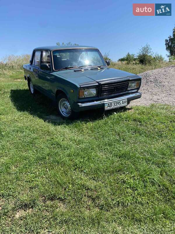 Седан ВАЗ / Lada 2107 2005 в Виннице