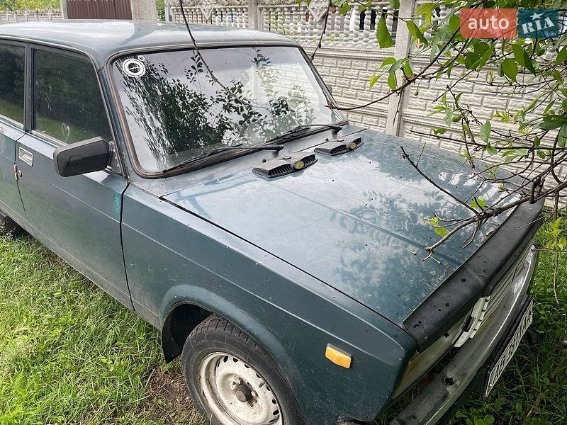 Седан ВАЗ / Lada 2107 2004 в Белой Церкви