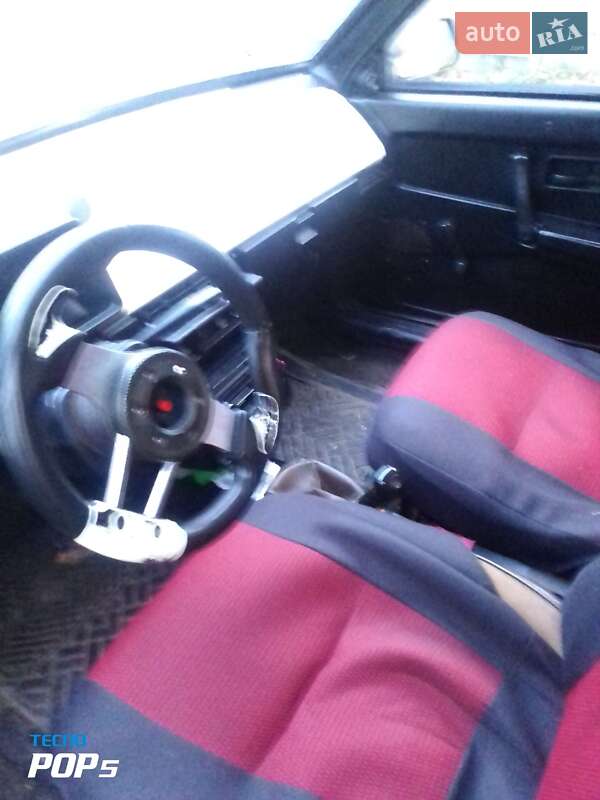 Хэтчбек ВАЗ / Lada 2108 1987 в Бородянке