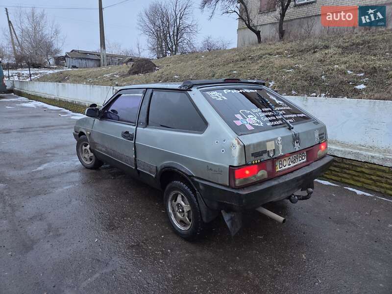 Хэтчбек ВАЗ / Lada 2108 1991 в Славянске Хэтчбек ВАЗ / Lada 2108 1991 в Славянске