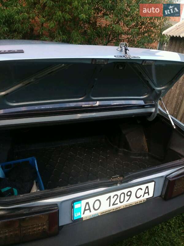 Седан ВАЗ / Lada 21099 2005 в Тячеве