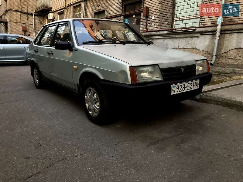 Седан ВАЗ / Lada 21099 1999 в Запорожье Седан ВАЗ / Lada 21099 1999 в Запорожье